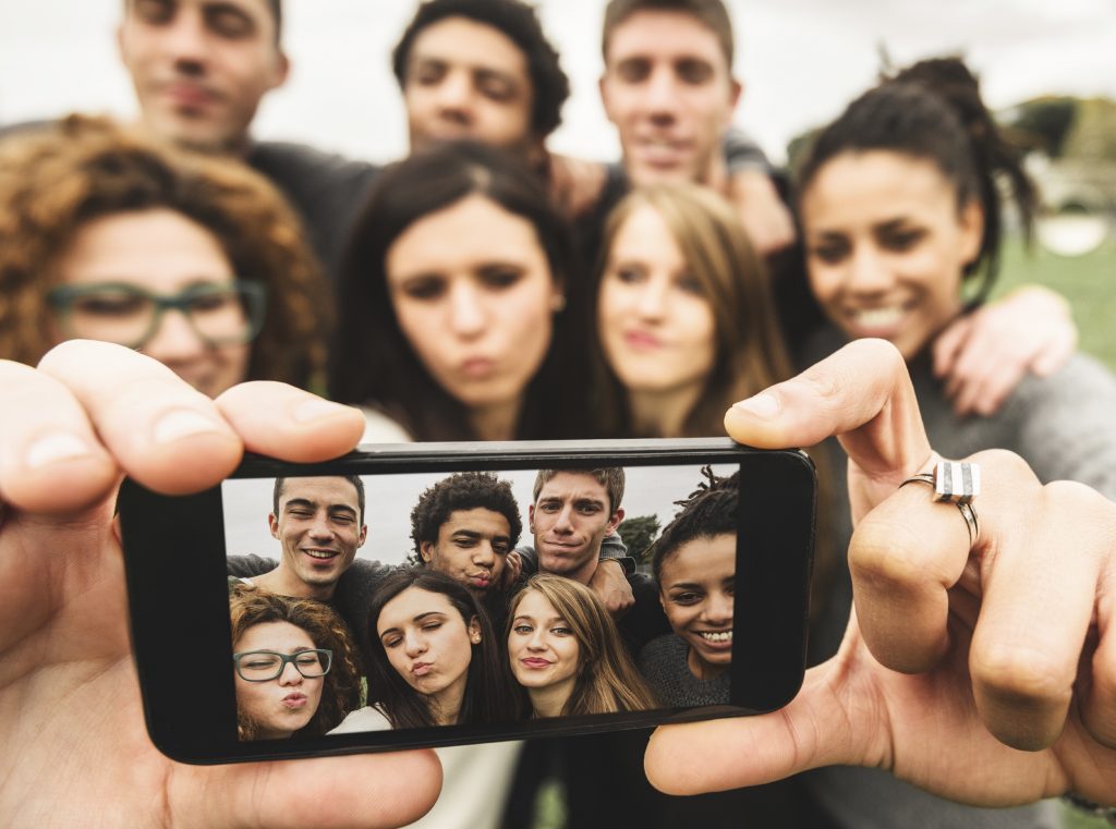 Millennials: ¡Una generación de adictos!