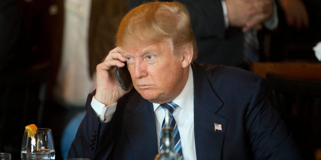 El smartphone de Trump y el smartphone que usó Obama