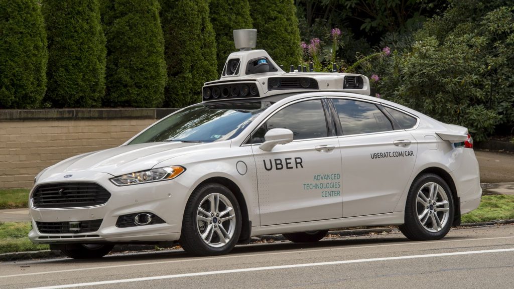 Uber realiza viajes en vehículos sin chofer!