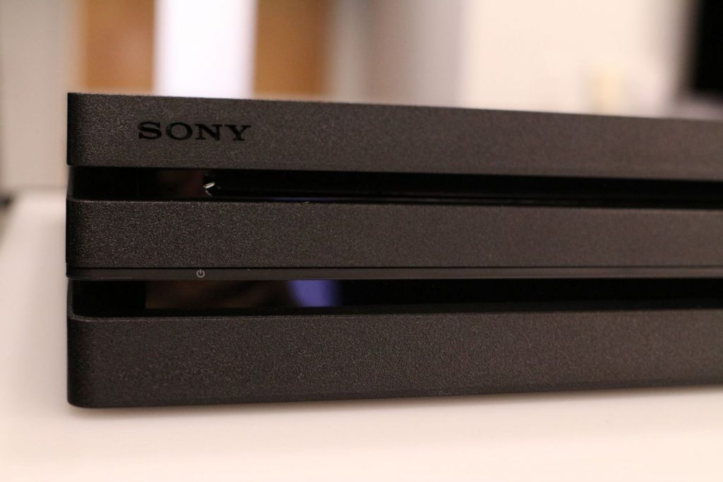 Quieres ver tres canales al mismo tiempo en la misma televisión? ya es posible con PS4