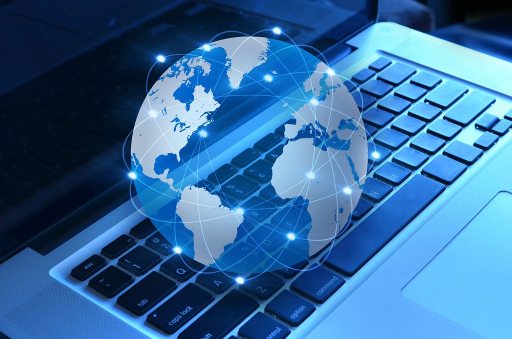 El internet está destruyendo nuestra sociedad y todos han decidido contribuir