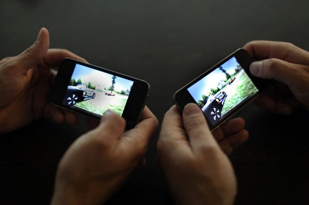 Top 5 de juegos para smartphones que se controlan con algo más que la pantalla
