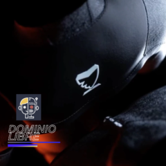 Este traje para buceo y surf protege de los ataques de un tiburón blanco