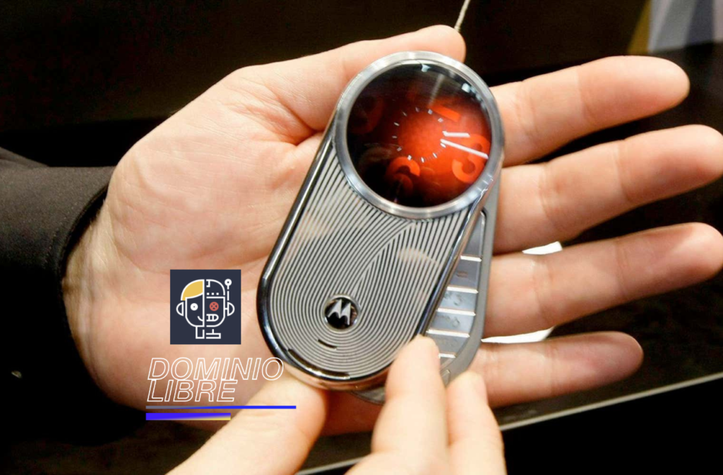 El teléfono móvil más llamativo de la historia es un Motorola de 2008