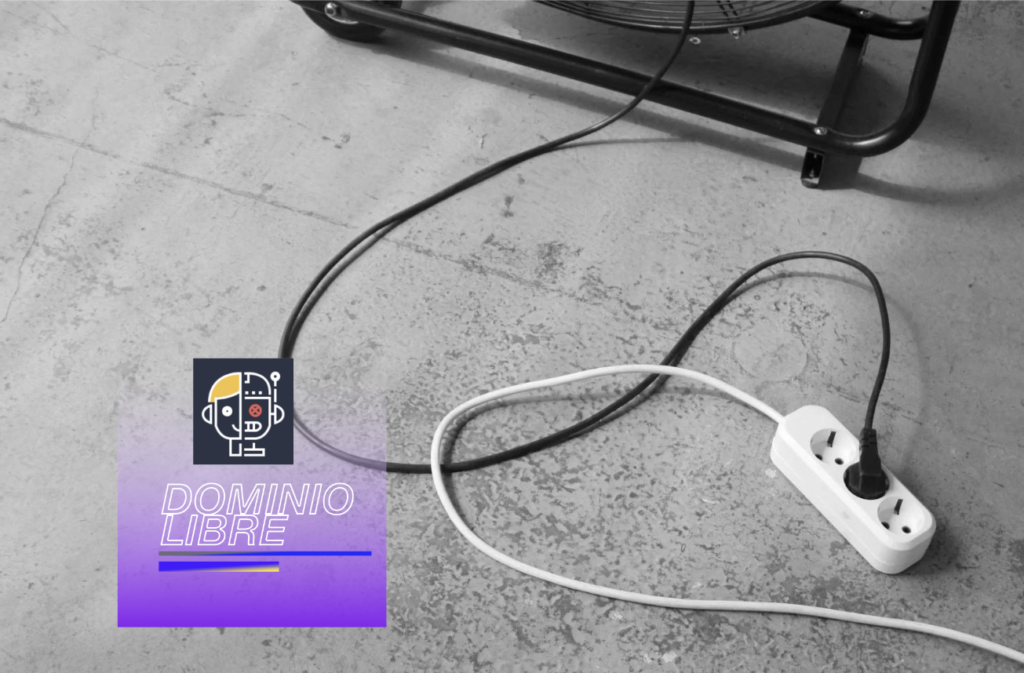 La nueva solución para cargar y decorar tu hogar: el gadget que reemplaza a las regletas tradicionales